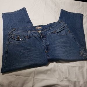 Capri Jeans